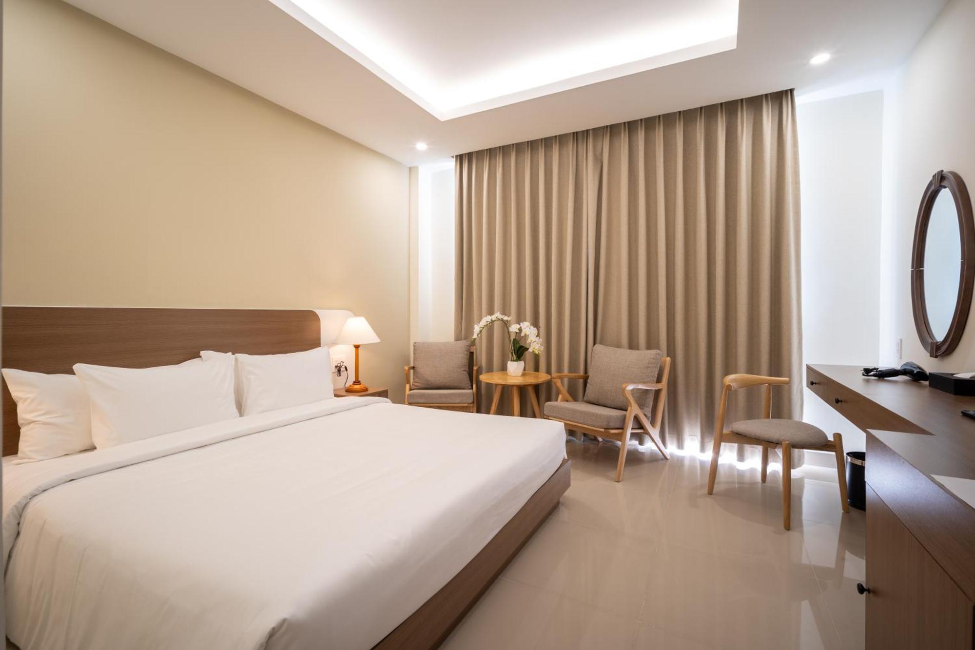 The Hub Hotel - Airport Хошимін Екстер'єр фото